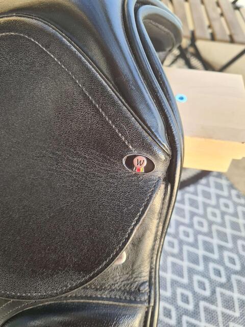 selle de dressage cuir
