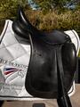 Selle de dressage 16’5