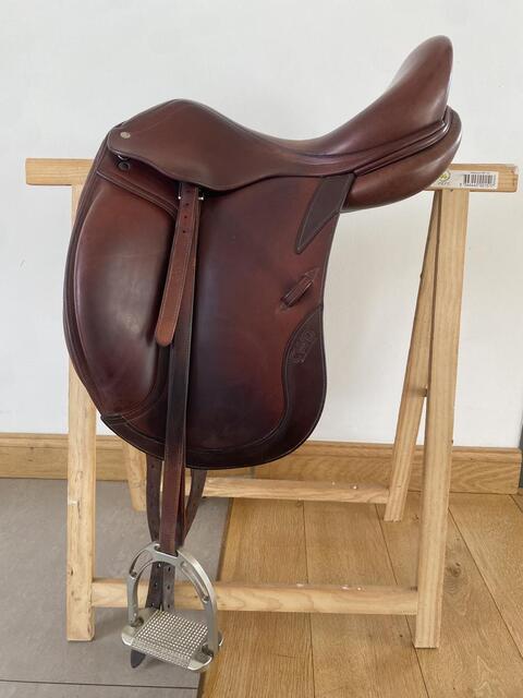 Selle Dressage CWD