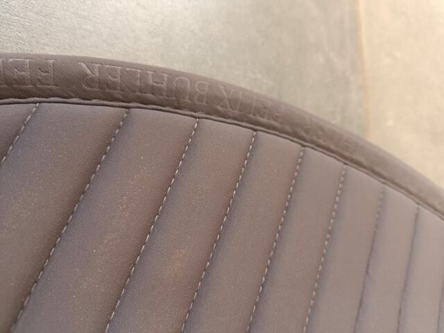 tapis gris a grip Félix Buhler Athletic