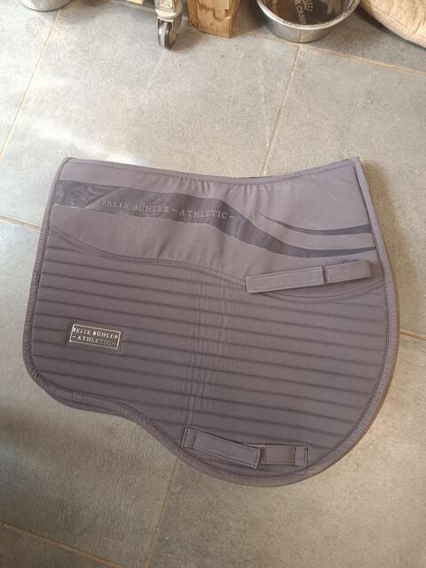 tapis gris a grip Félix Buhler Athletic