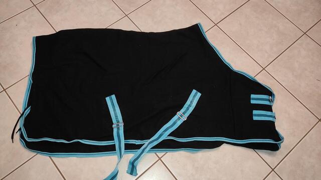 Couverture sechante neuve taille 105