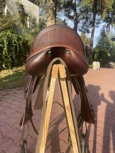 Selle de dressage Amerigo Vega 17 pouces