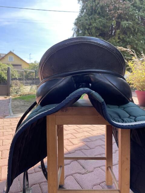 Selle de dressage Ronzon Prestige 17 pouces