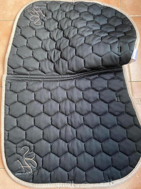 Ensemble tapis, bonnet et bandes