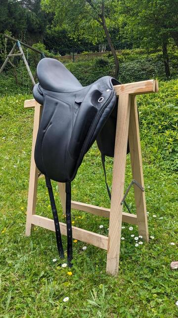 Selle dressage Devoucoux 17'
