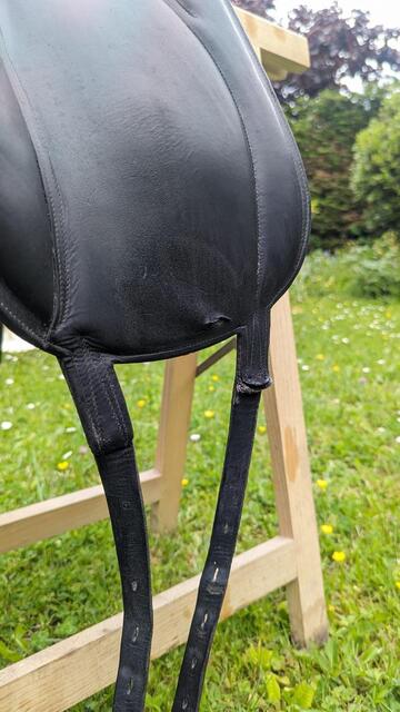 Selle dressage Devoucoux 17'