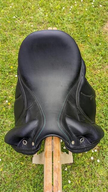 Selle dressage Devoucoux 17'
