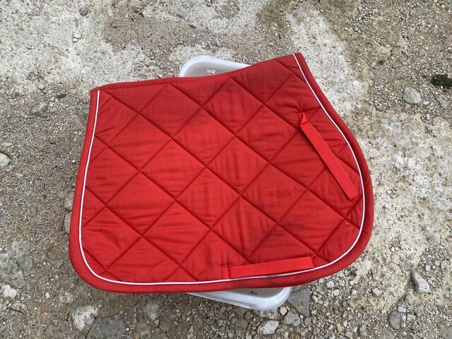 tapis rouge hv polo