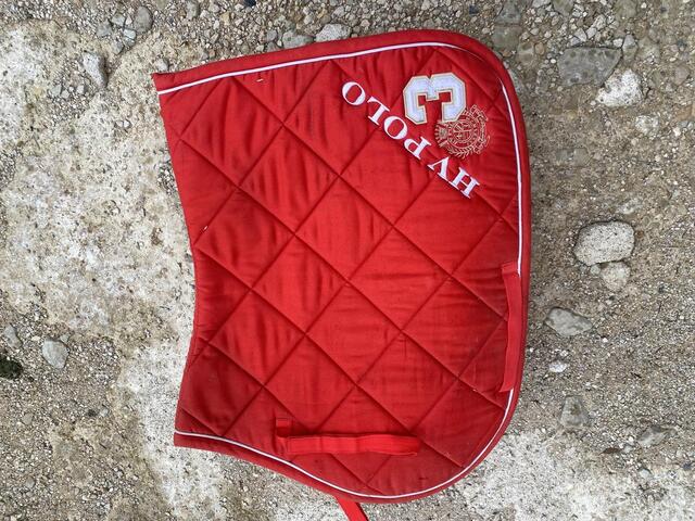 tapis rouge hv polo