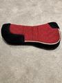 Tapis de selle LAMICELL rose avec bonnet et amortisseur FOUGANZA assorti
