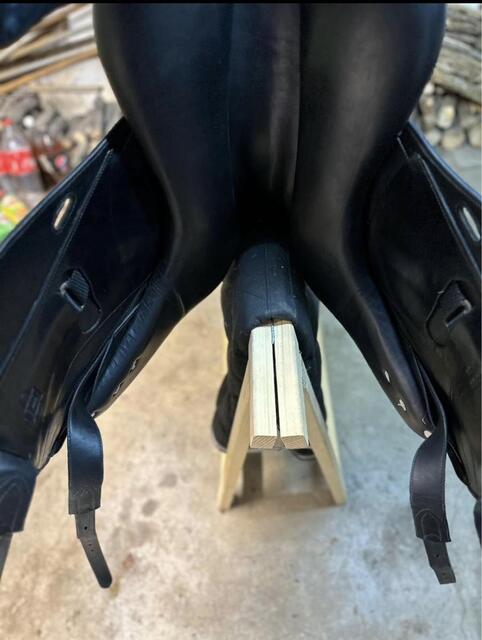 Selle de dressage Tolga