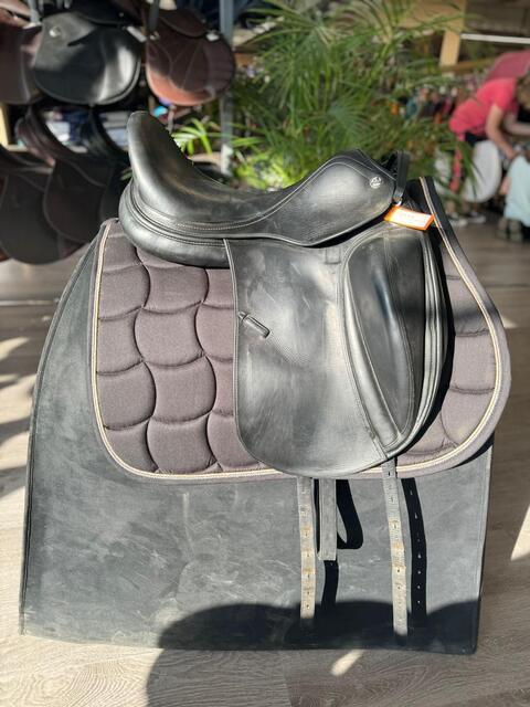 Selle de Dressage prestige X Helen