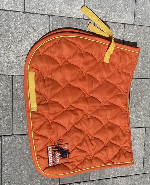 Tapis HKM orange inédit