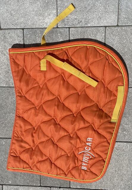 Tapis HKM orange inédit