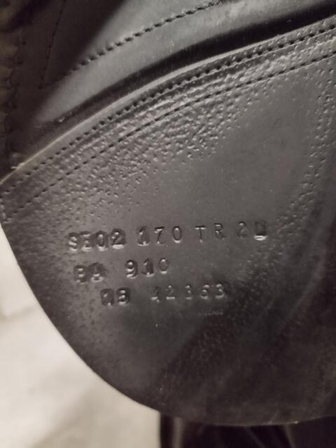 Selle cwd 17 pouces noire