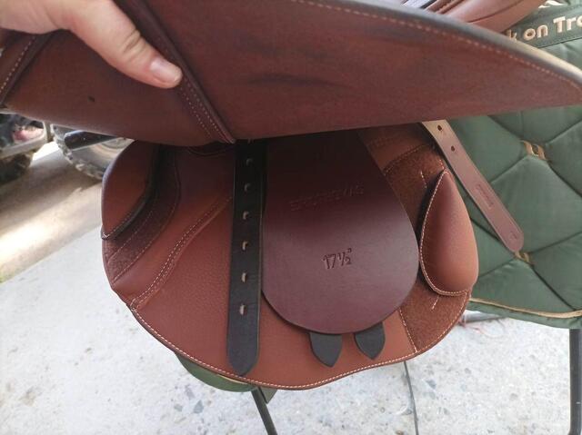 Selle new hybrid jump