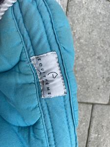 Tapis bleu équithème