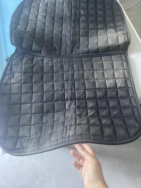 Tapis noir