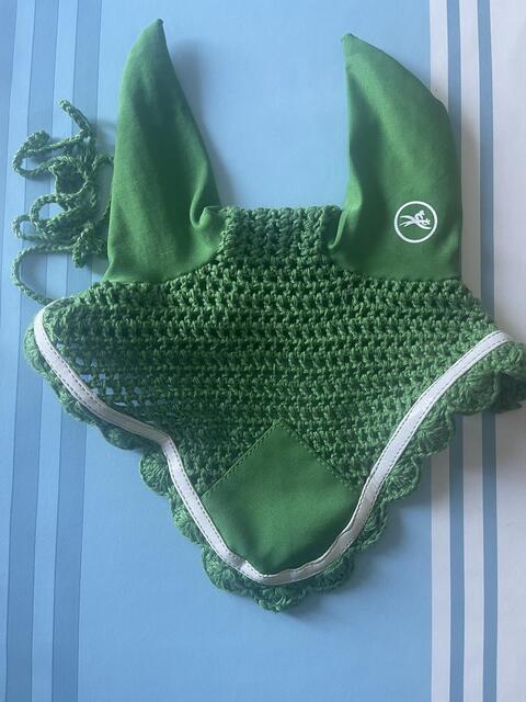 Bonnet equithème