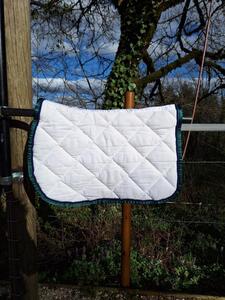 Tapis blanc poney