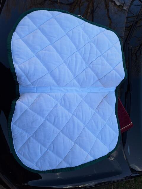 Tapis blanc poney