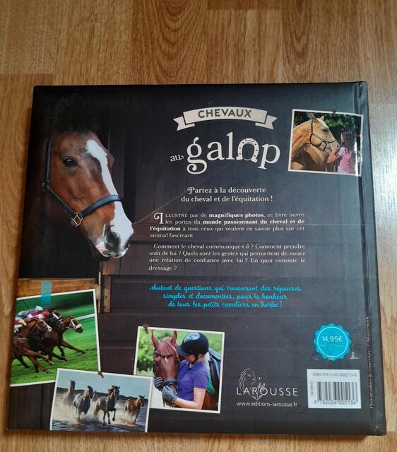 Larousse Chevaux