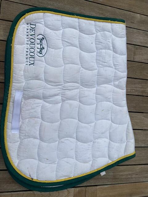 Tapis devoucoux blanc