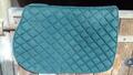 Tapis de selle vert et bleu personnalisé