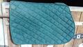 Tapis de selle vert et bleu personnalisé