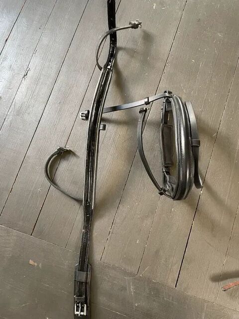 Muserolle noire et argent cheval