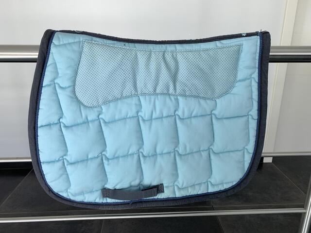 Tapis poney bleu ciel Fouganza