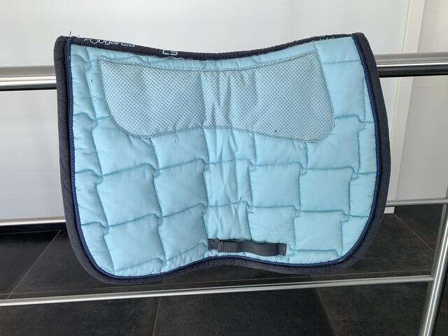 Tapis poney bleu ciel Fouganza