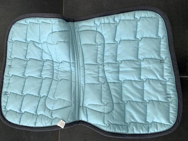 Tapis poney bleu ciel Fouganza