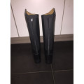 Paire de bottes noires