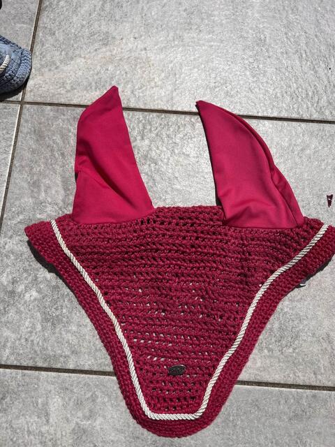 Bonnet framboise taille cheval