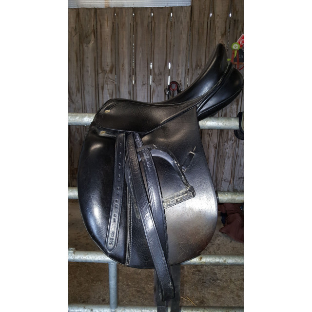 Selle de dressage