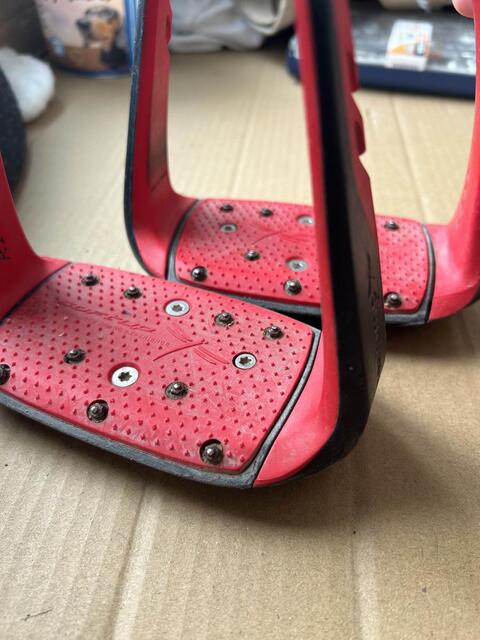 étriers free jump