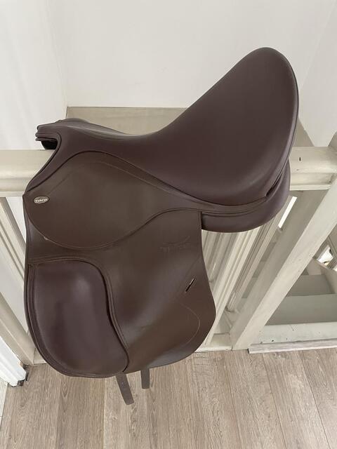 Selle dressage tekna S8