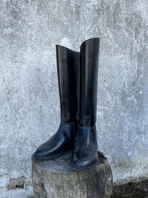 Bottes cuir 41-42