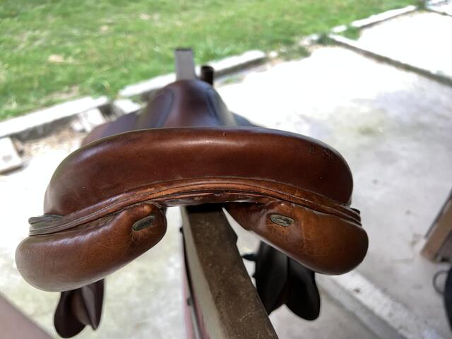 Selle Devoucoux Biarritz 17 pouces