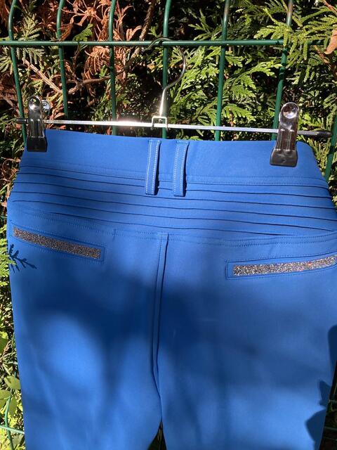 Pantalon samshild bleu neuf