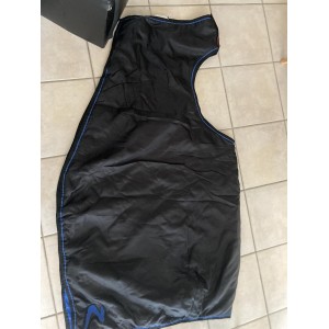 Couvre reins imperméable et chaud 155