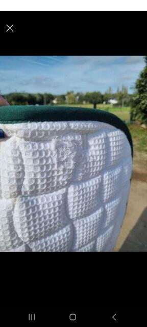 Sac à selle et tapis devoucoux