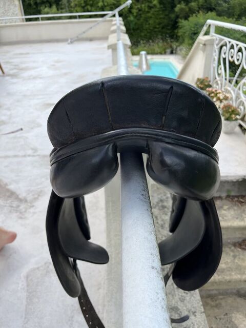 selle dressage thoroughbred saddlery noire
