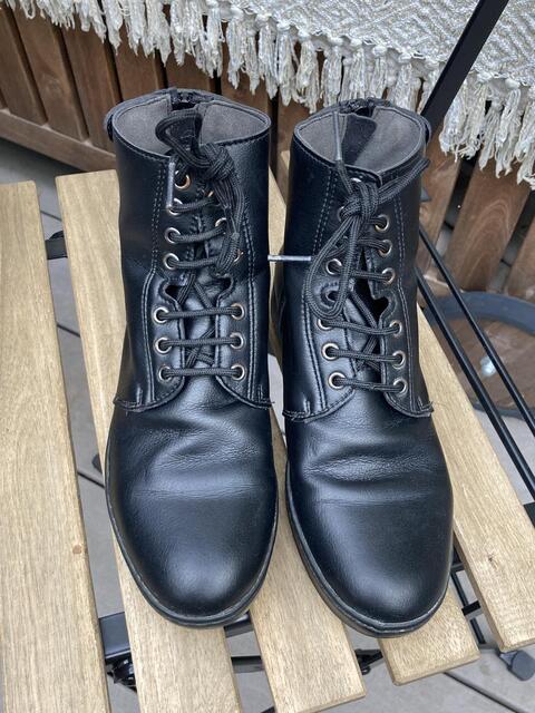 Boots synthétique