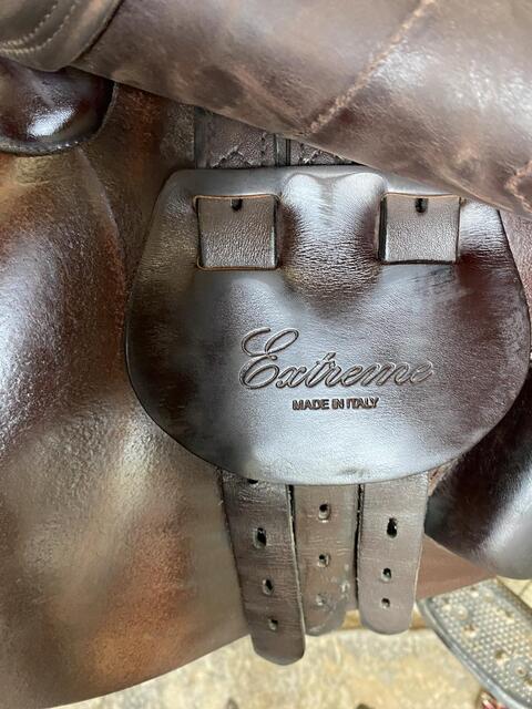 Selle Equipe Extrême Special