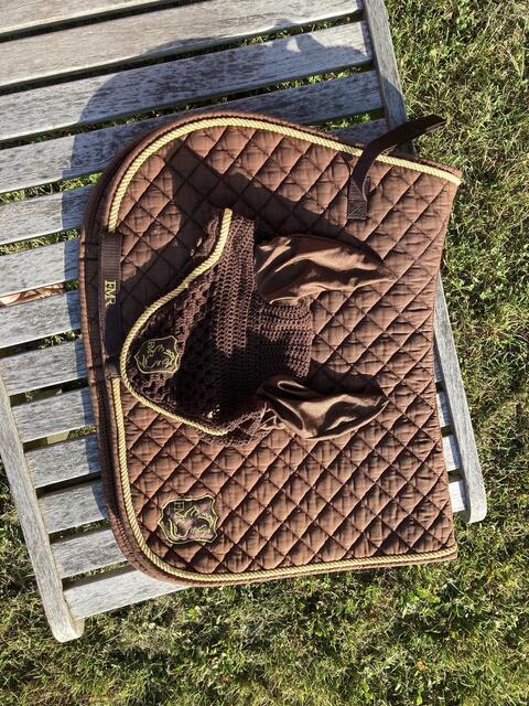 Tapis et bonnet FMR horse clothes