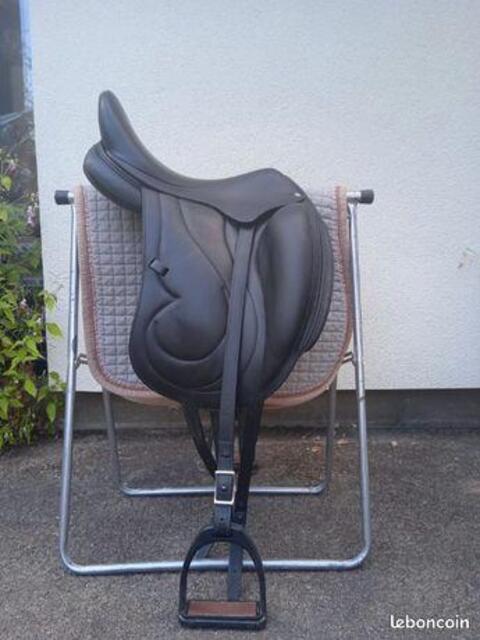 Selle de dressage Antarès - Modèle Cadence 17,5