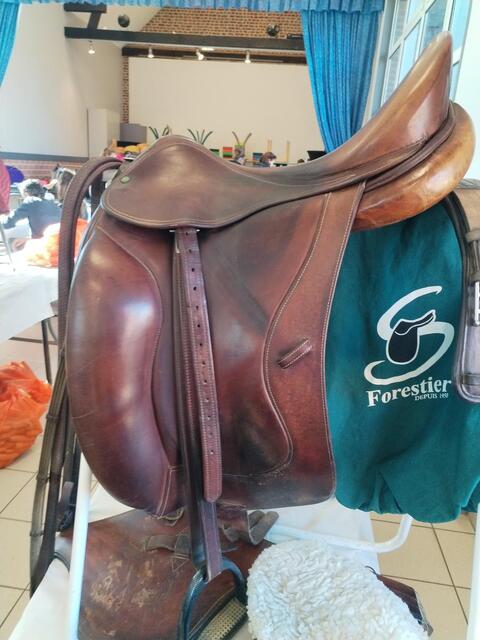 Selle de dressage forestier